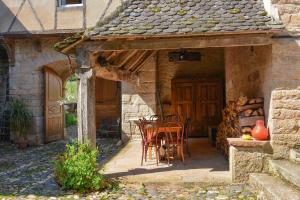 Maison de vacances La cour pavée Lieu-dit Réquista 12190 Sébrazac Midi-Pyrénées