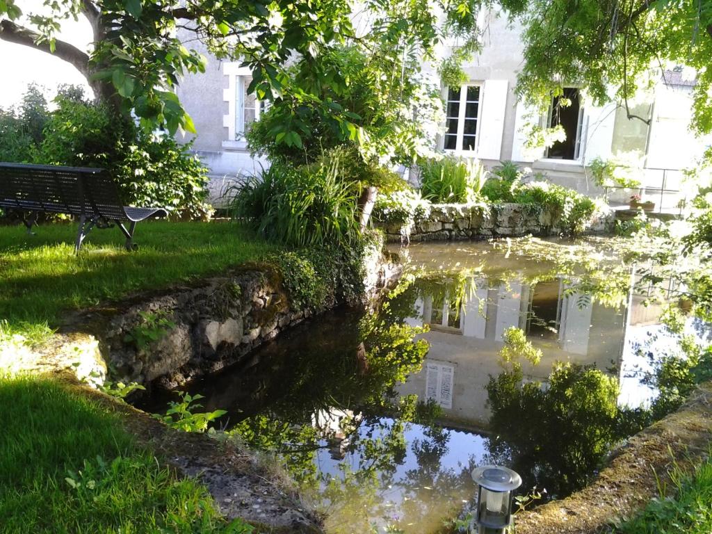 la cressonniere la cressonniere 15 Impasse du Moulin, 17470 Aulnay