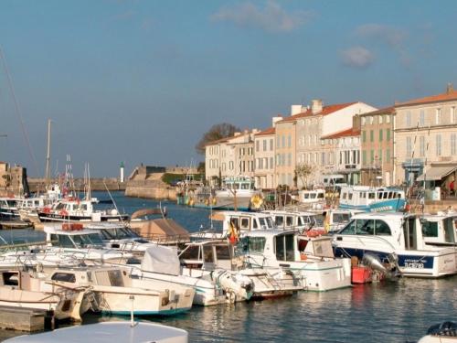 LA DANAE ILE DE RE, VELOS, WIFI, CUISINE, LINGE, Parking gratuit