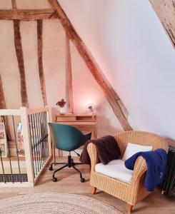 La Dragonne, une chambre à Bellême, jardin et cuisine équipée