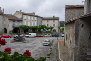 Maison de vacances la Fadette 1 place de l'église 09200 Saint-Lizier Midi-Pyrénées