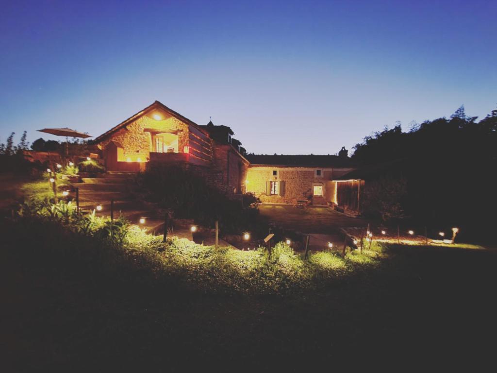 Maison de vacances La Ferme de Philomène - Gîte en Périgord Noir Lieu dit Baleyrat 24170 Sainte-Foy-de-Belvès