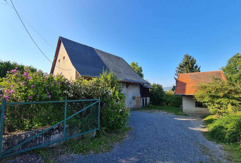 Maison de vacances La Ferme des lutins 24 Rue des Lutins 74800 Amancy
