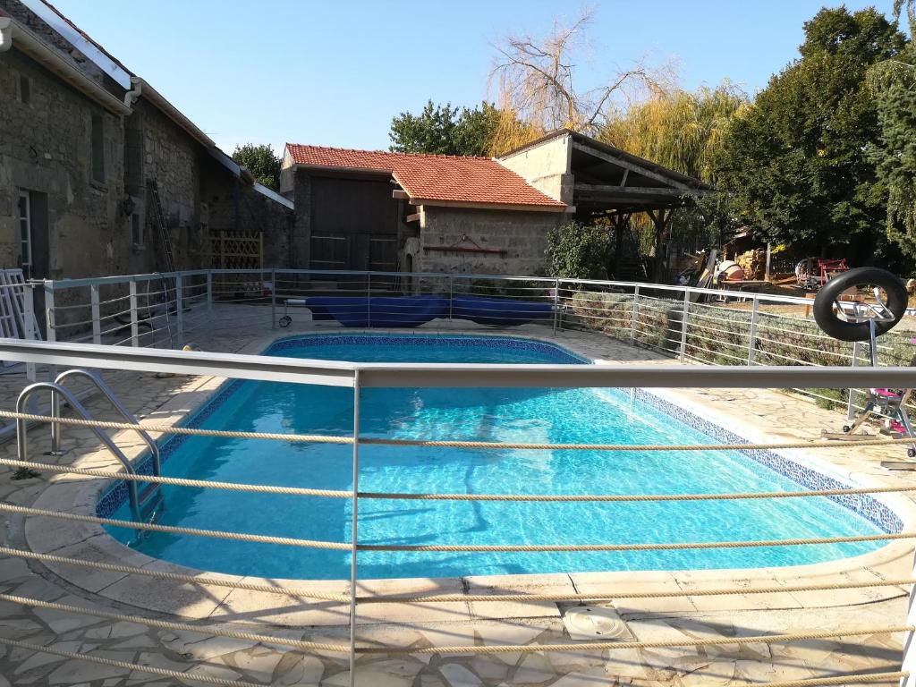 Maison de vacances La Grange du Layon 8 rue du commerce 49700 Saint-Georges-sur-Layon