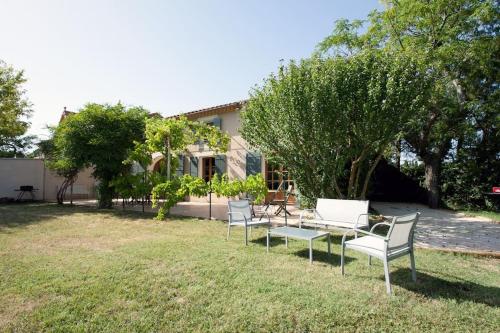 LA LEZARDIERE CHEZ HUGUES