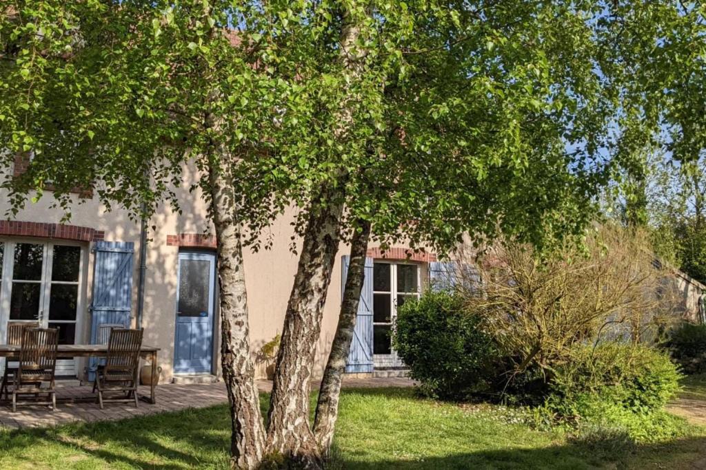 Maison de vacances La longère aux volets bleus 17 rue de la barrière 28360 Dammarie