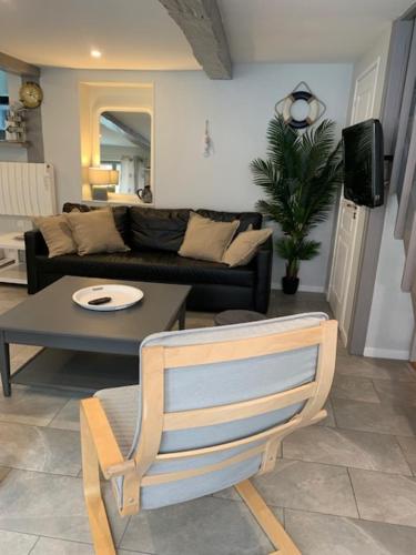 La Maison Bleue, wifi et stationnement gratuit