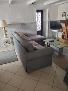 Maison de vacances La Maison Colline 6 Lieu-dit La Haute Terne 16230 Luxé -1