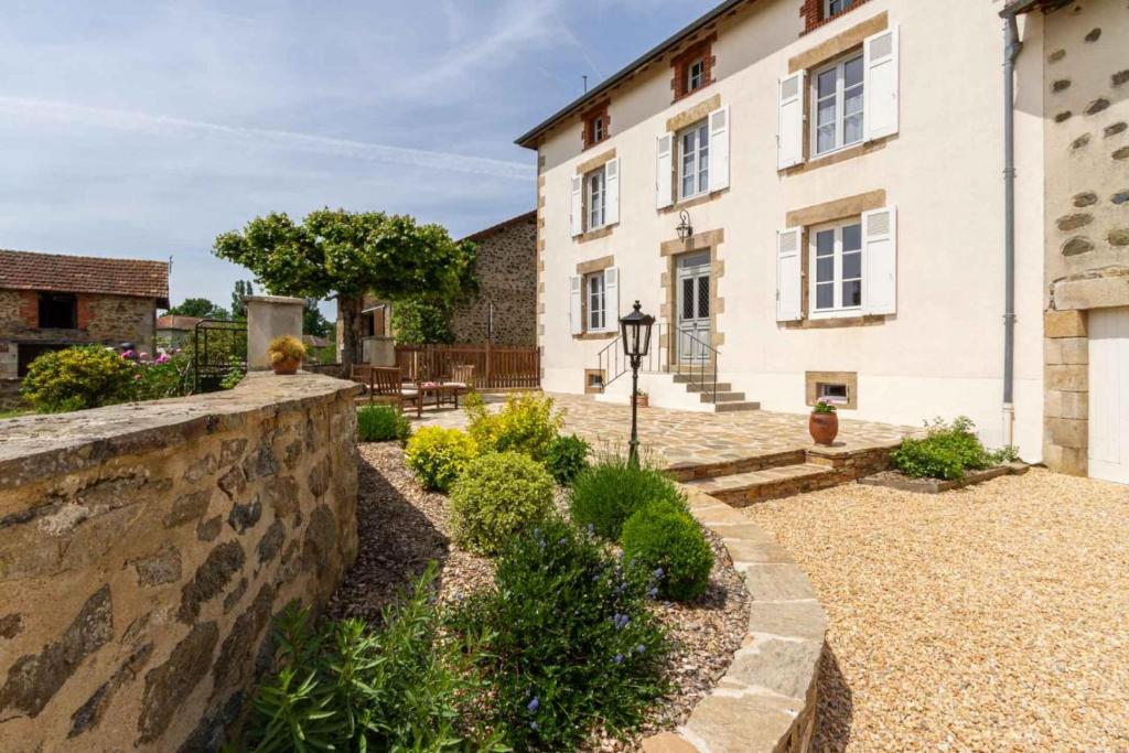 Maison de vacances La maison d'eugenie 40 Route de Beynac 87800 Jourgnac