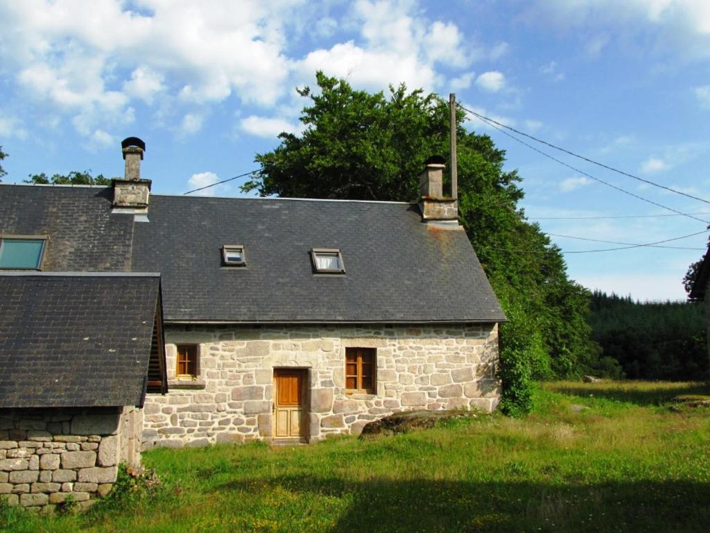 La maison de baptiste Hameau de la Monédière La Monedière, 19390 Chaumeil