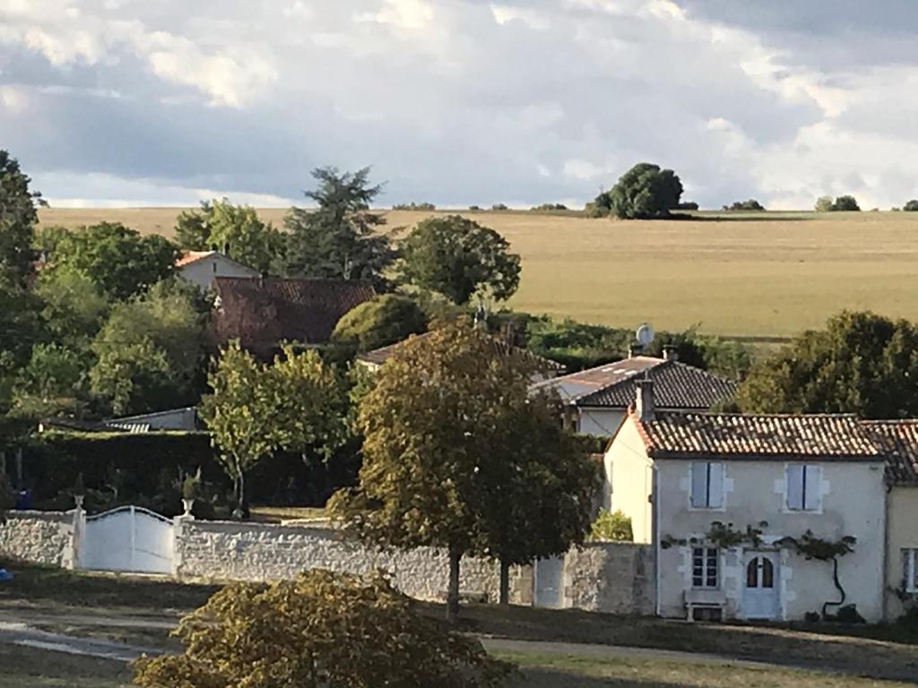 Maison de vacances La Maison de Josephine 9 place taillefer 16330 Montignac-Charente