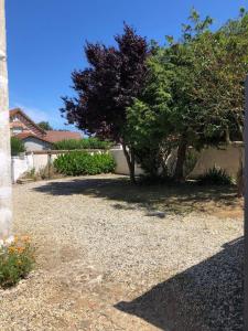 La maison de la plage, à 350m de la mer, jardin