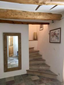 Maison de vacances La Maison de Lily, cosy dans le Vieux-Hyères, parking gratuit Rue Bourgneuf 83400 Hyères Provence-Alpes-Côte d\'Azur