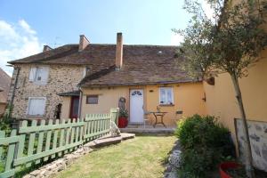 Maison de vacances La maison de marie 7 place du Petit Barry 87380 Saint-Germain-les-Belles Limousin