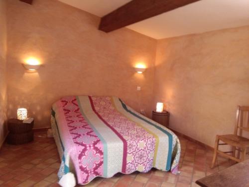 La Maison derrière la Fontaine