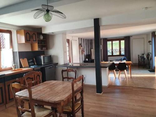 La maison des Bailleutins-gite spacieux a la campagne, a mi-chemin entre la Baie de Somme et Amiens