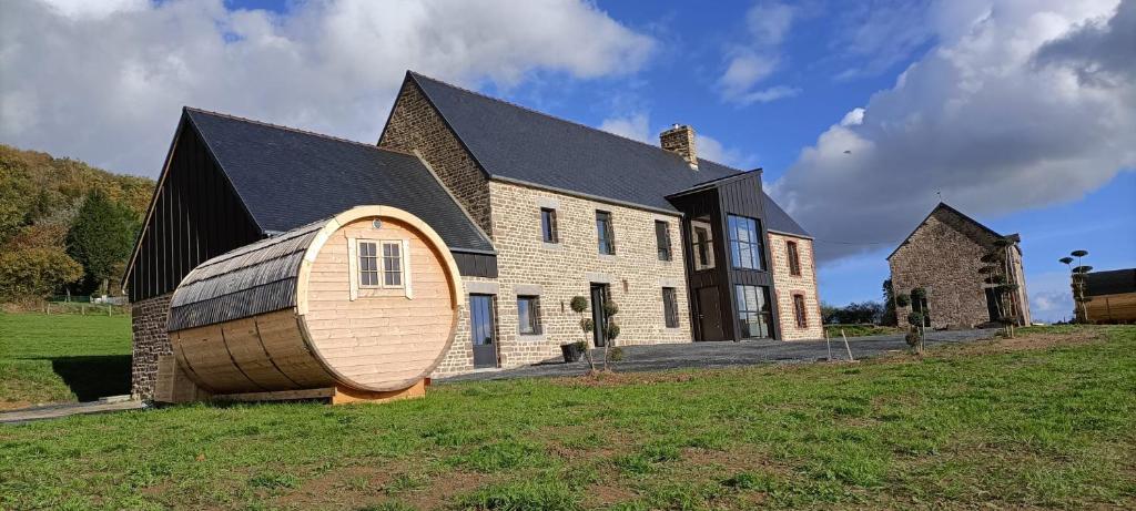 Maison de vacances La Maison des Bruyères 17 la Tostainerie 14350 Le Bény-Bocage