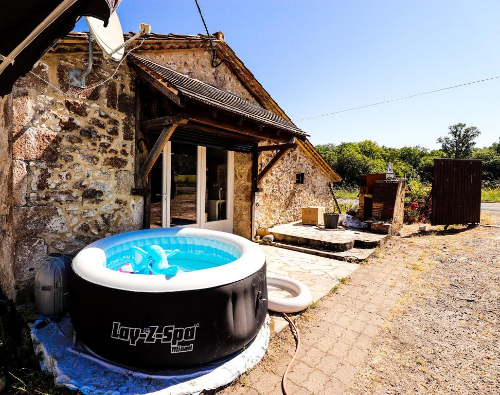 Maison de vacances La Maison des Minis LES bordarias 24240 Ribagnac