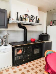 La Maison du Bonheur maison de campagne 17 personnes avec jacuzzi