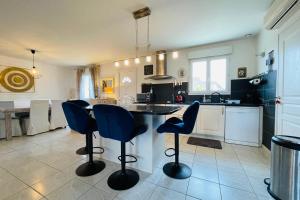 La Maison du Haut Village a very beautiful residence in a relaxing setting