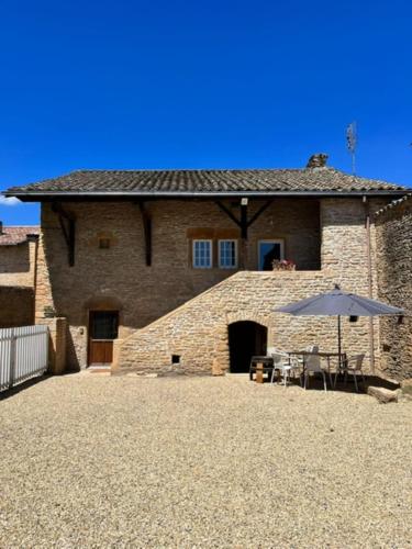 La Maison du Puy à Chaintré pour 4 personnes