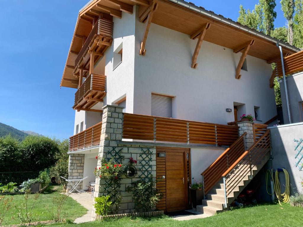 La Maison du Puy à Chaintré pour 4 personnes 71570 Chaintré