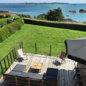 La Maison en A, face à l'île de Bréhat