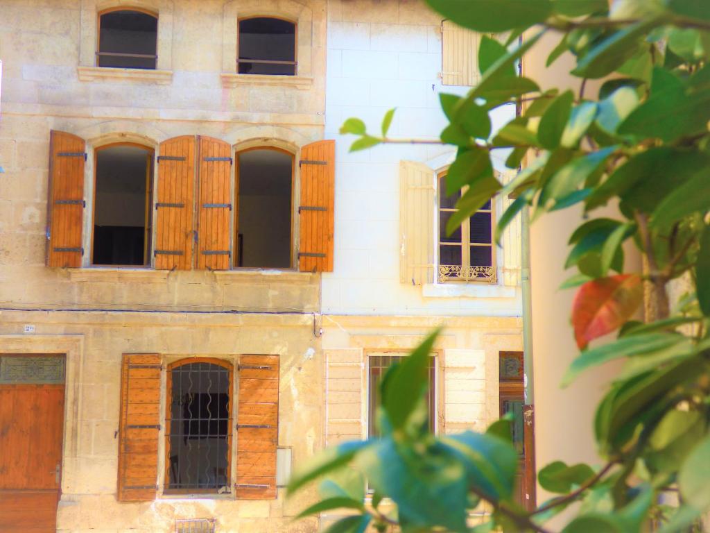 La Maison entre les arènes et la gare 29 Rue Portagnel, 13200 Arles