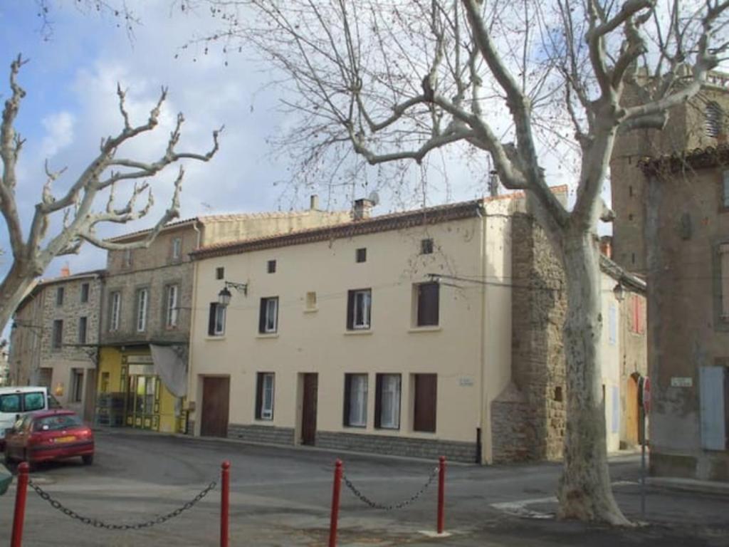 Maison de vacances La Maison Jaune 37 Allée Pol Lapeyre 11700 Azille