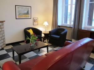 La Maison Jaune