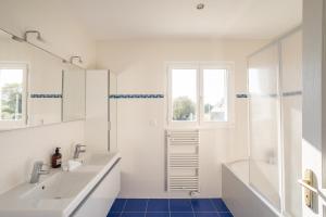 LA MAISON MODERNE - Maison contemporaine à Saint-Cast-Le-Guildo