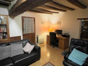 La Maison Tournesol - 3 bedroom house with large garden near Saumur