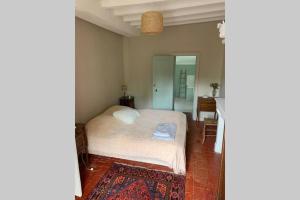 LA PETITE MAISON de Chenillé Changé