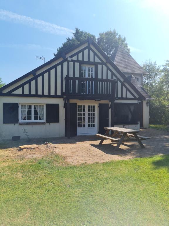 Maison de vacances La petite maison des monts Chemin des Monts 14600 Honfleur