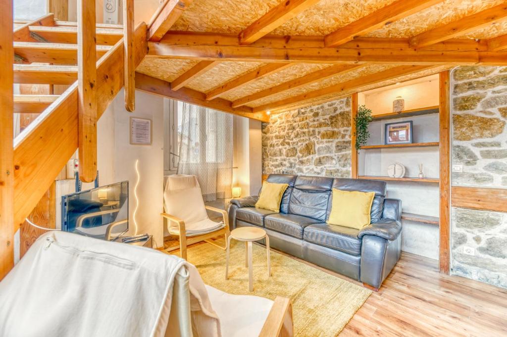 LA PETITE MAISON