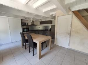 La Petite Maison Neuvecelle - Maison de village