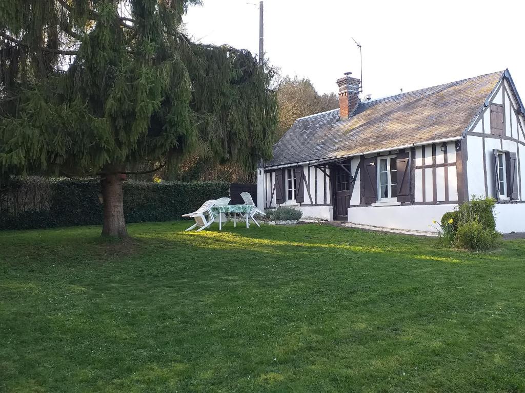 La petite maison normande lieu dit la hactiere, 61120 Ticheville