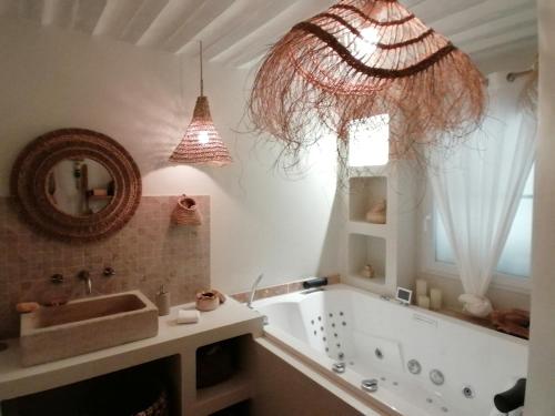 La Petite perle, balnéo en supplément, le Clos des Perles