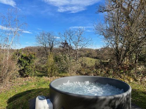 La Petite toscane, gîte familial avec piscine et jacuzzi