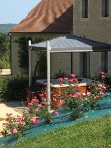 Maison de vacances La Tour de Ginaillac Gîte JACQUES BREL 5 étoiles Lieu-dit GINAILLAC 46250 Les Arques Midi-Pyrénées