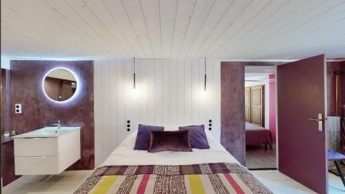 La Villa du Paradis , gîte 4 etoiles , jardin en centre ville, société La Clef Decamp