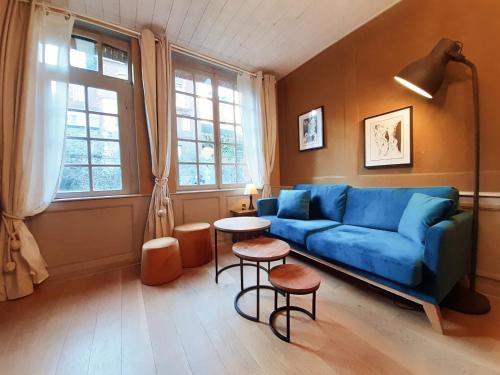 La Villa LIMOUSTA - Maison au cœur du centre historique - Jacuzzi-balneo & Sauna - cour extérieur privative - 350m du vieux bassin & 10min de la plage