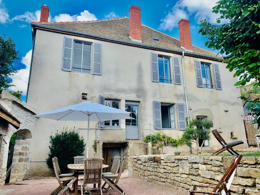 La Villa Maranges 17 Rue de Borgy, 71150 Dezize-lès-Maranges