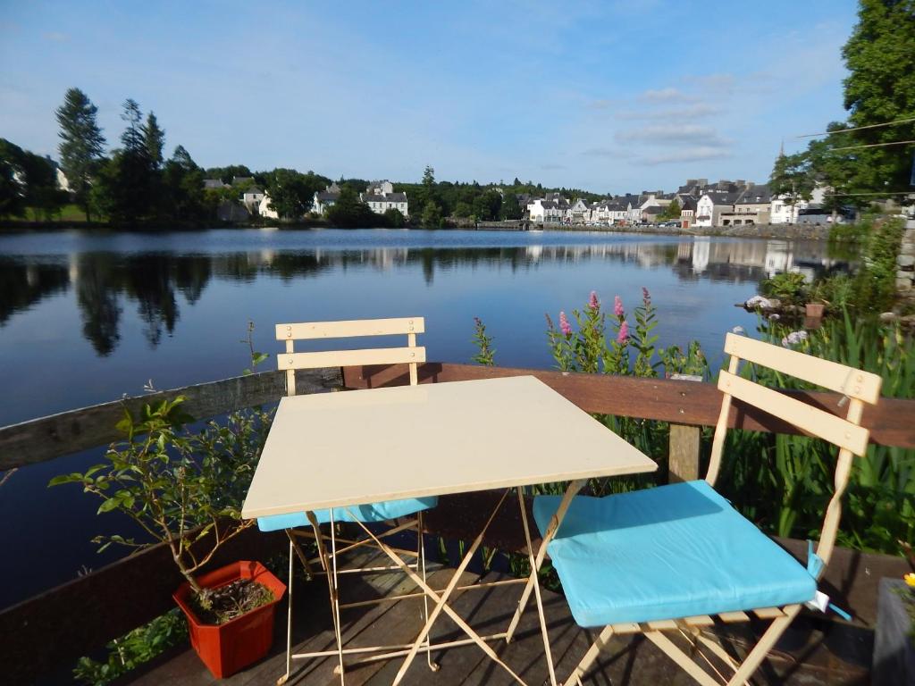 Maison de vacances Lakeside 22 RUE DU GENERAL DE GAULLE 29690 Huelgoat