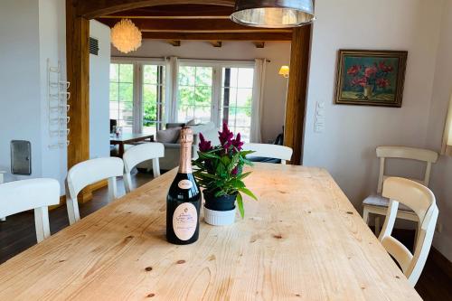 Landhaus am Achterwasser mit Bootssteg