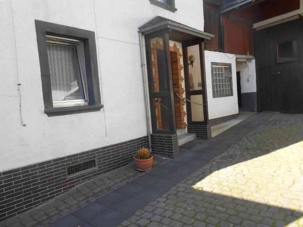 Landhaus Düngenheim Kirchstrasse 15, 56761 Düngenheim