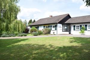 Maison de vacances Landhaus Hideaway mit Aussenpool, Sauna und Kamin 24 Bergstraße 23715 Bosau Schleswig-Holstein