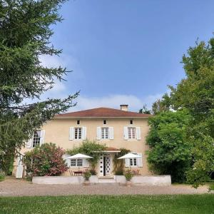 Maison de vacances Large country house, private pool & large garden Grand Tauzia 887 Route de Lamaison 40250 Bergouey -1