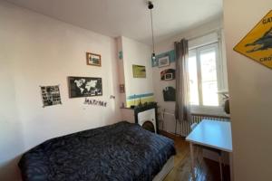Large duplex with terrace and pool in Bordeaux