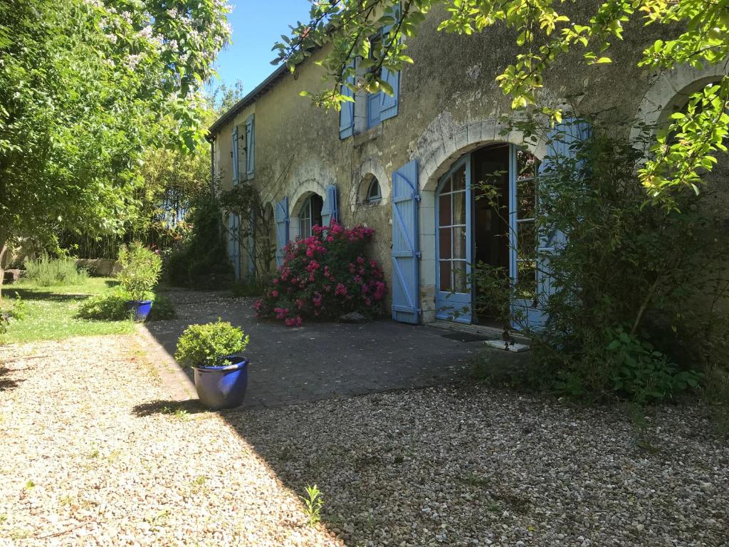 Large family house for young and old in great calm in South Touraine Le Bossard, 37240 Cussay